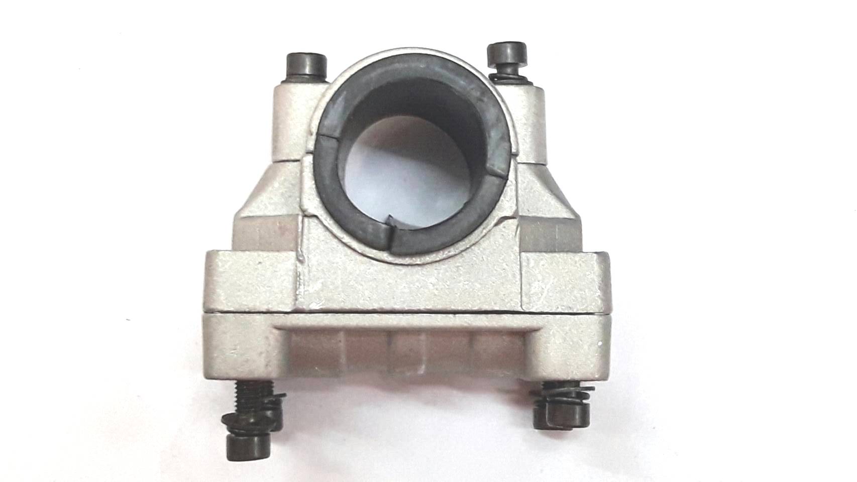 ข้อต่อแฮนด์ตัดหญ้าสั้น รูใหญ่3/4"ROBIN